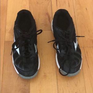 Women’s Wave Hurricane 2 Volleyball Shoe